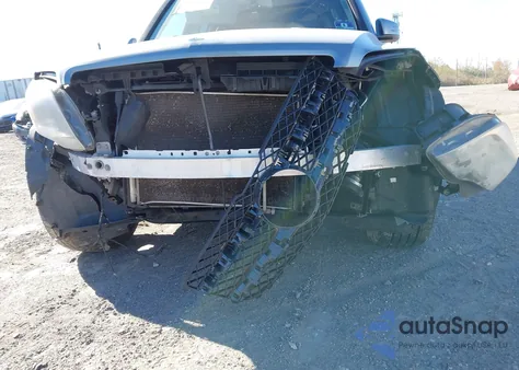 2015 Mercedes-Benz Glk 350 4Matic z USA, uszkodzony, nr VIN WDCGG8JB2FG441485